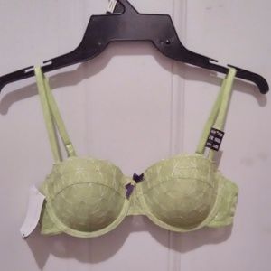 "Luli" of France, Green w lace * NWT